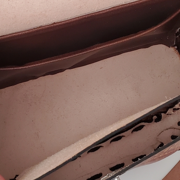 Handmade Leather Shoulder Bag - Picture 5 of 9